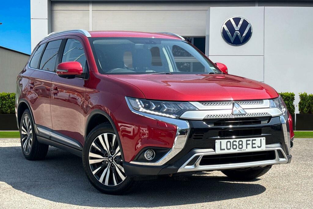 Mitsubishi Outlander 2.0 Mivec 4 Cvt 4Wd Euro 6 Ss Red