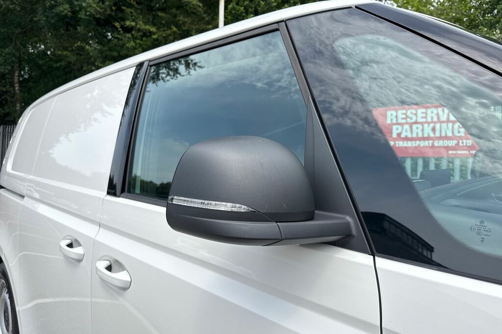 Volkswagen ID.Buzz Pro 86Kwh Life Mpv Silver #25