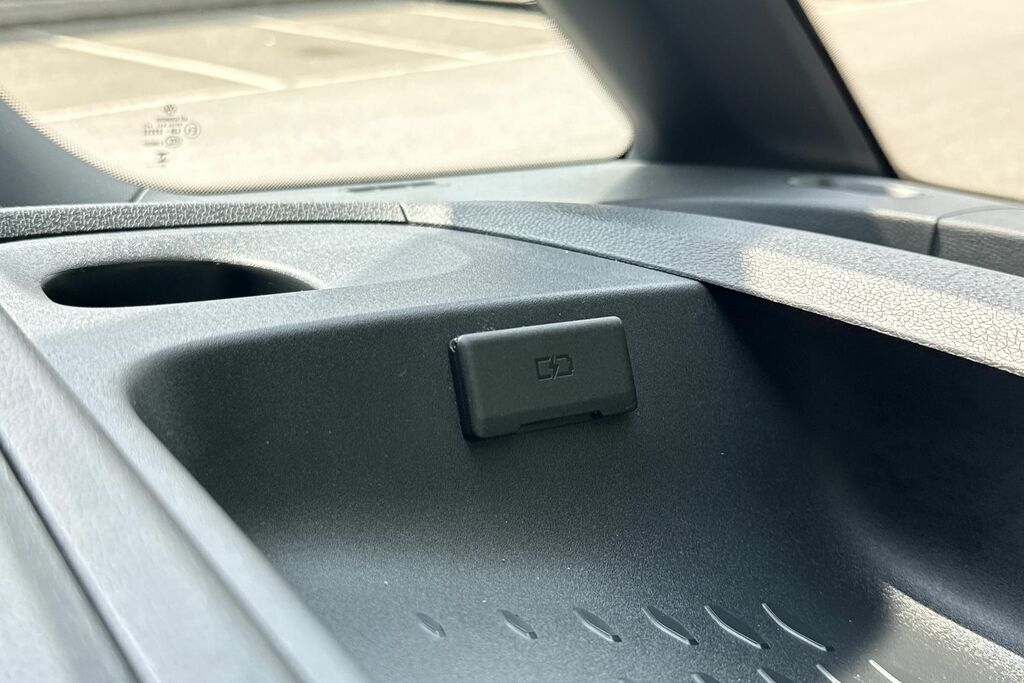 Volkswagen ID.Buzz Pro 86Kwh Life Mpv Silver #46