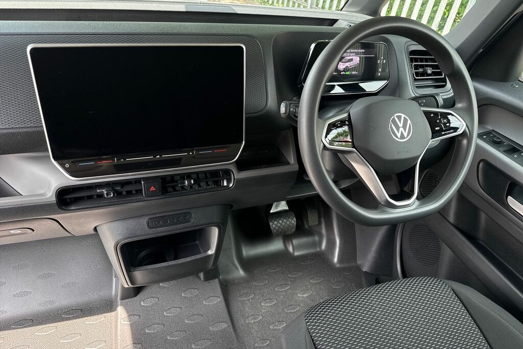 Volkswagen ID.Buzz Pro 86Kwh Life Mpv Silver #17