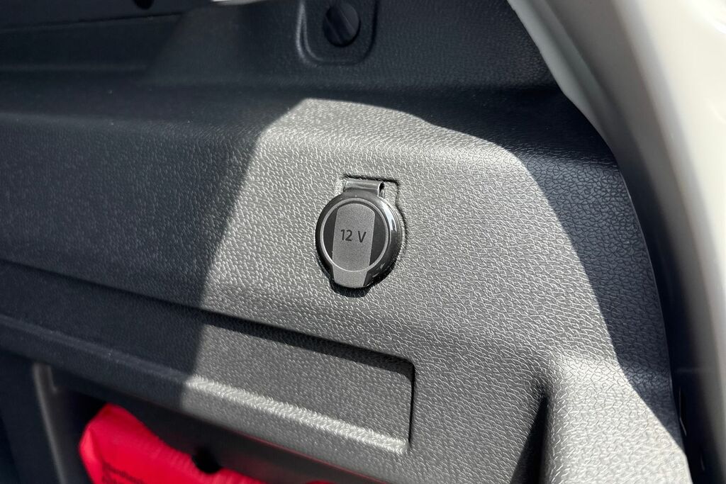 Volkswagen ID.Buzz Pro 86Kwh Life Mpv Silver #30