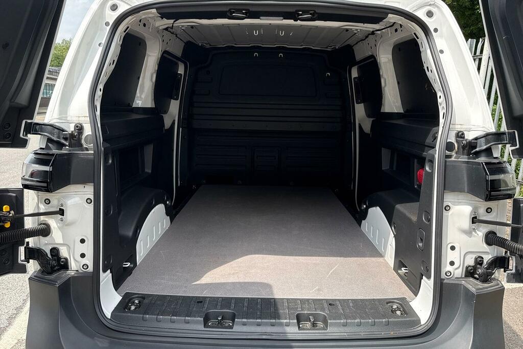Volkswagen ID.Buzz Pro 86Kwh Life Mpv Orange #9