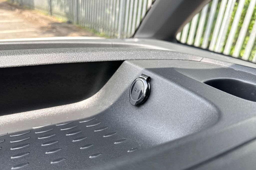 Volkswagen ID.Buzz Pro 86Kwh Life Mpv Silver #45
