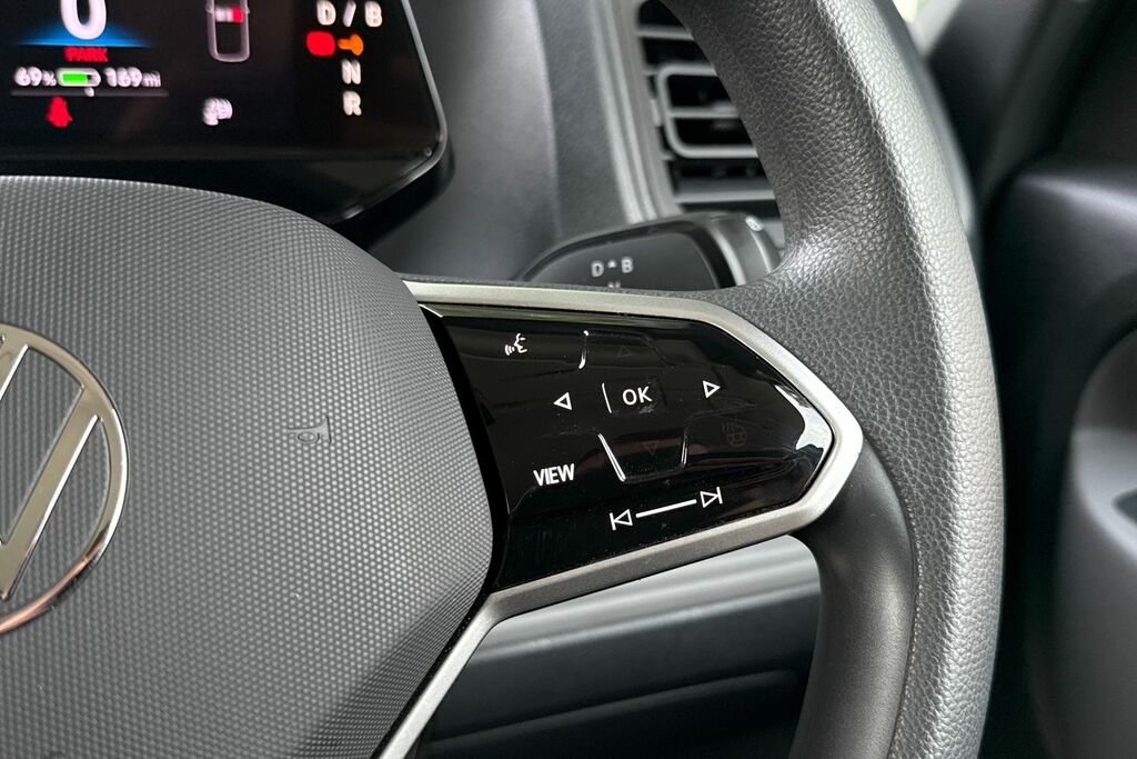 Volkswagen ID.Buzz Pro 86Kwh Life Mpv Silver #36