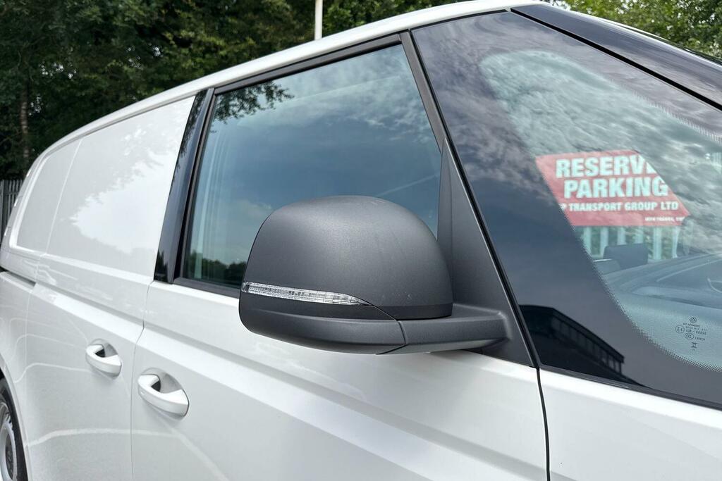 Volkswagen ID.Buzz Pro 86Kwh Life Mpv Orange #25
