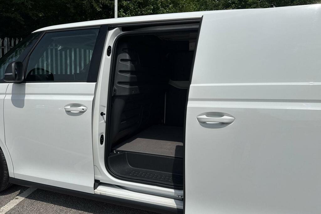 Volkswagen ID.Buzz Pro 86Kwh Life Mpv Orange #32