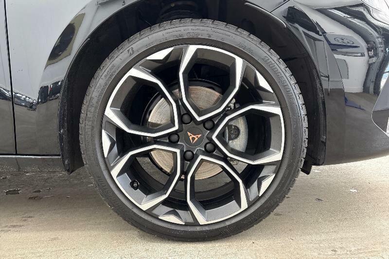 Cupra Leon 1.5 Etsi 150 V2 Dsg Black #5