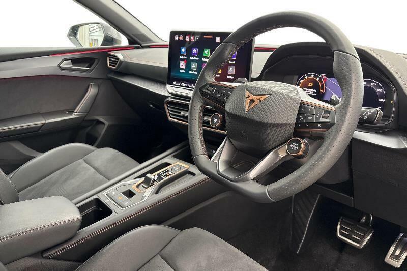 Cupra Leon 1.5 Etsi 150 V2 Dsg Black #6