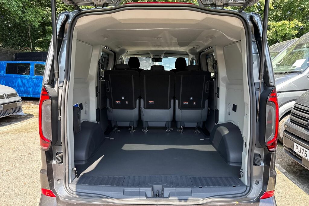 Volkswagen E-Transporter 160Kw 65Kwh Commerce Pro Kombi Van Grey #6