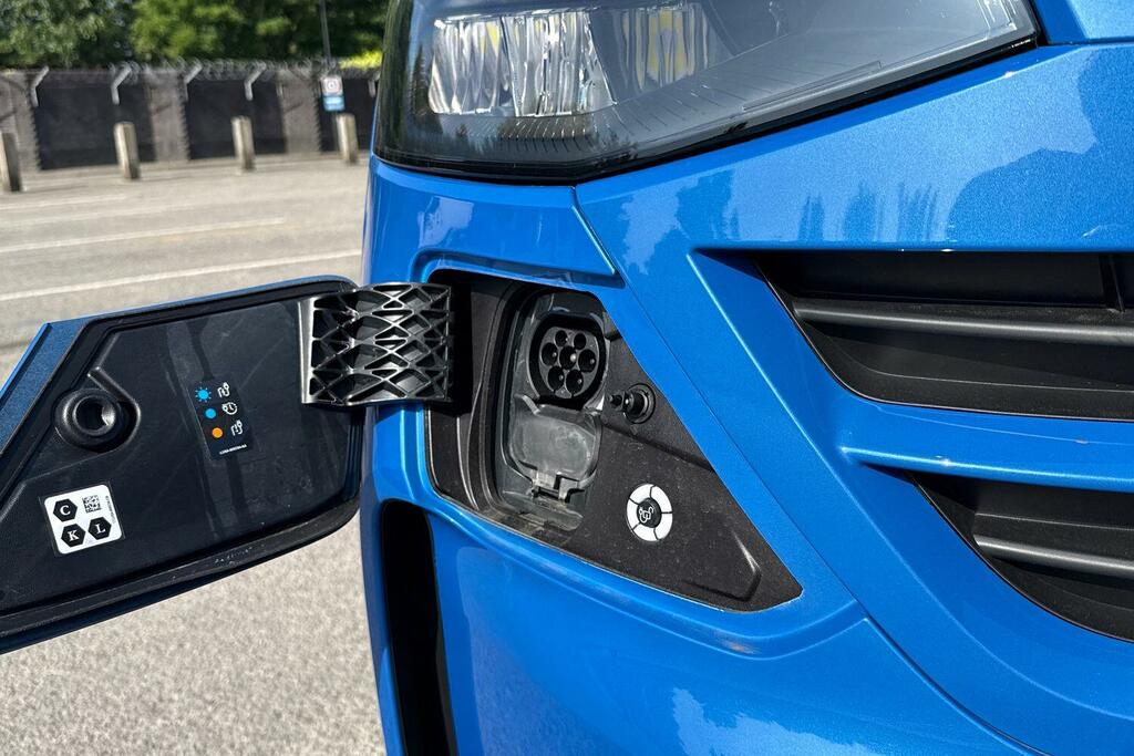 Volkswagen E-Transporter T34 Lwb 160Kw 65Kwh Commerce Pro YX75MFV Grey #27