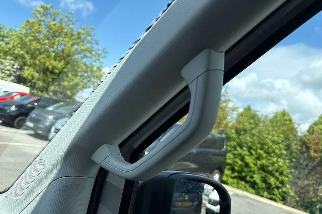 Volkswagen Crafter 2.0 Tdi 140Ps Commerce Plus High Roof Van White #34