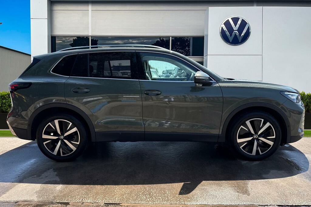 Volkswagen Tiguan 1.5 Etsi 150 Elegance Dsg Area View And Rear Green #3