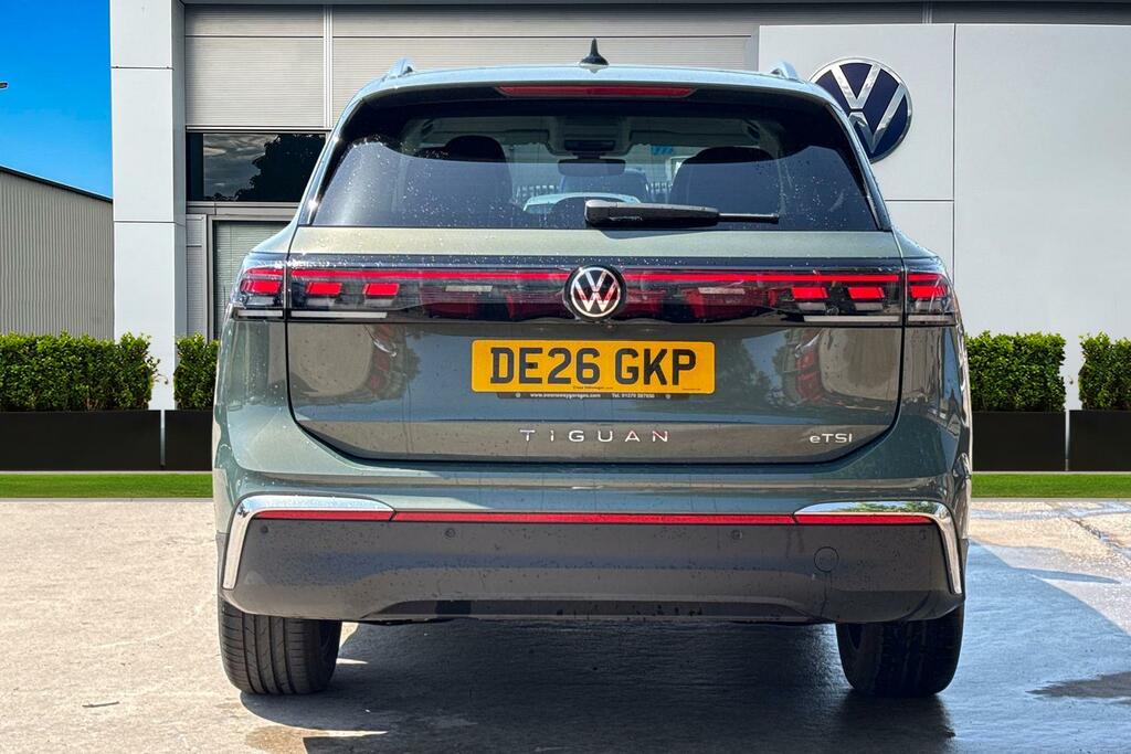 Volkswagen Tiguan 1.5 Etsi 150 Elegance Dsg Area View And Rear Green #4