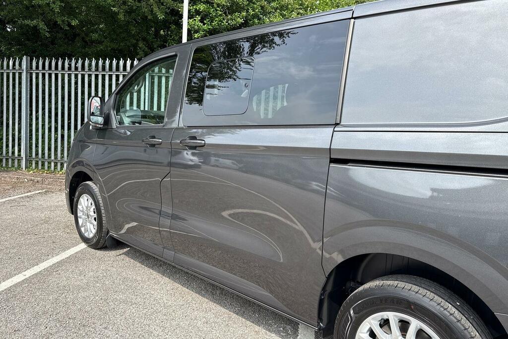 Volkswagen Transporter T30 Tdi 150 Van Commerce Pro Swb Green #33