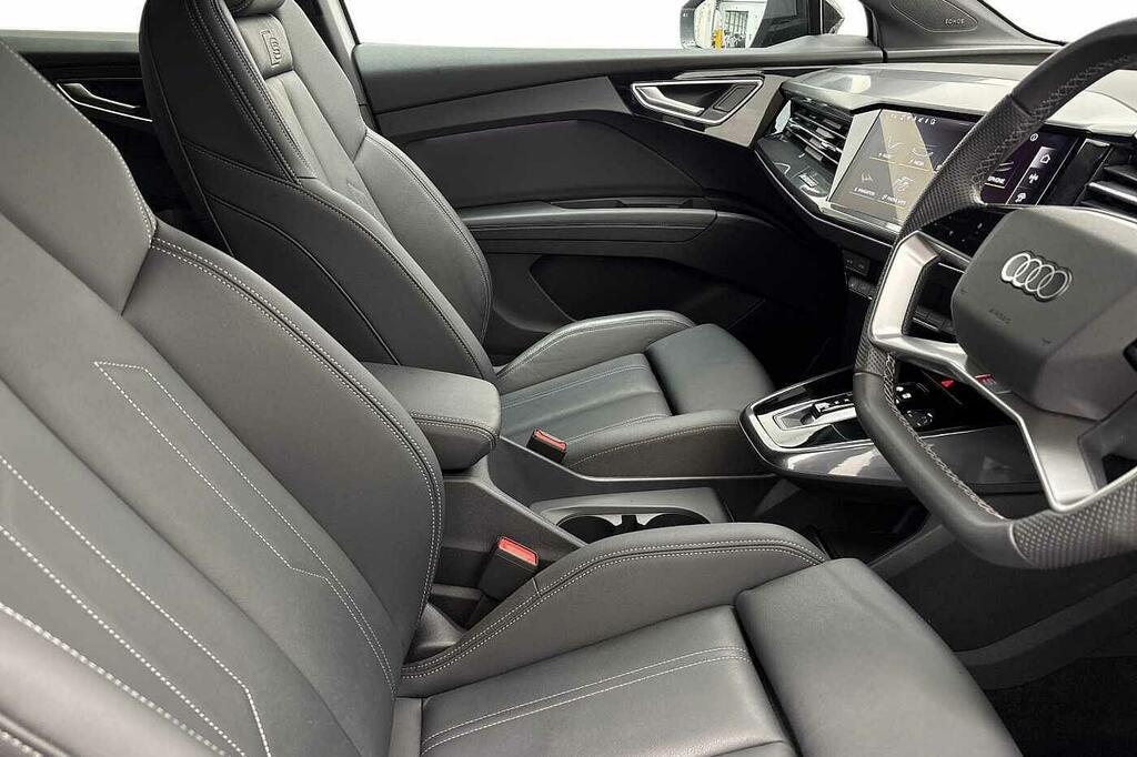 Audi Q4 E Tron Audi Q4 E-tron Estate 210Kw 45 82Kwh S Line Au Black #10