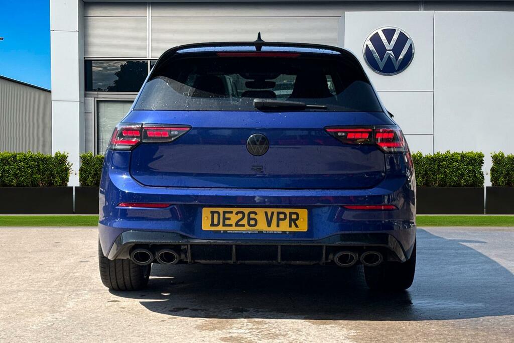 Volkswagen Golf 1.5 Tsi 150 R-line 150 Ps Black #4