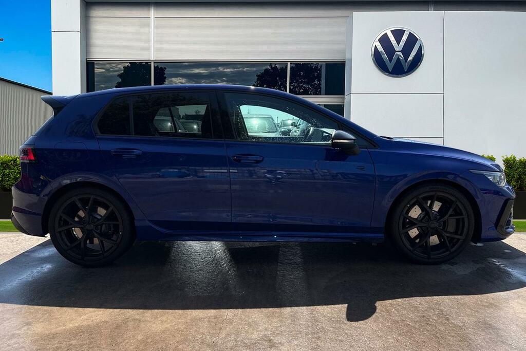 Volkswagen Golf 1.5 Tsi 150 R-line 150 Ps Black #3