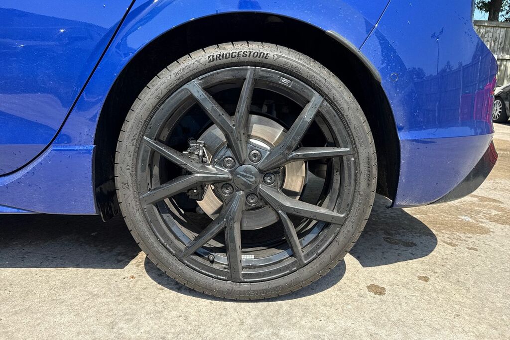 Volkswagen Golf 1.5 Tsi 150 R-line 150 Ps Black #10