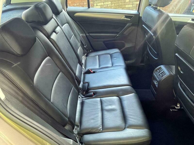 Volkswagen Golf 1.6 Tdi Bluemotion Tech RO64KXA Gold #6