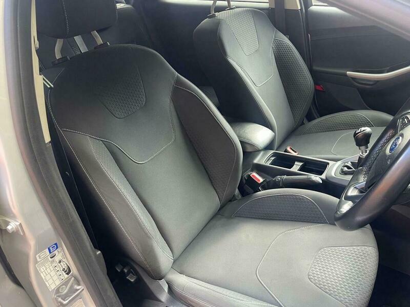 Ford Focus 1.5 Tdci Zetec Euro Silver #4