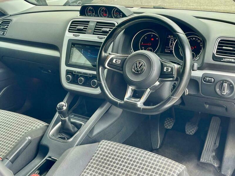 Volkswagen Scirocco 2.0 Tdi Bluemotion Tech White #2