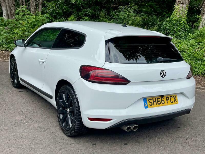 Volkswagen Scirocco 2.0 Tdi Bluemotion Tech White #3