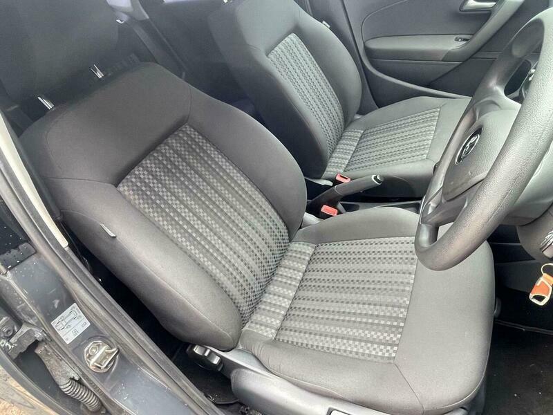 Volkswagen Polo 1.0 Bluemotion Tech S CA14XKX Grey #4