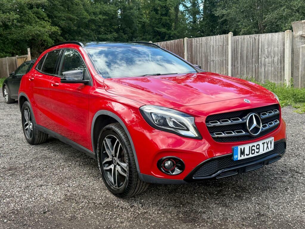 Mercedes-Benz GLA Class 1.6 Gla180 Urban Edition 7G-dct Euro 6 S S Red #3