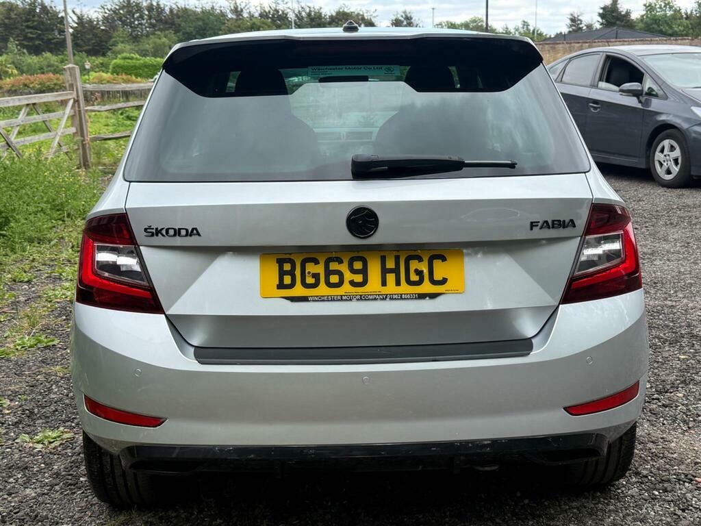 Skoda Fabia 1.0 Tsi Se 110Ps Ss Dsg 5-Dr Hatchback Grey #7