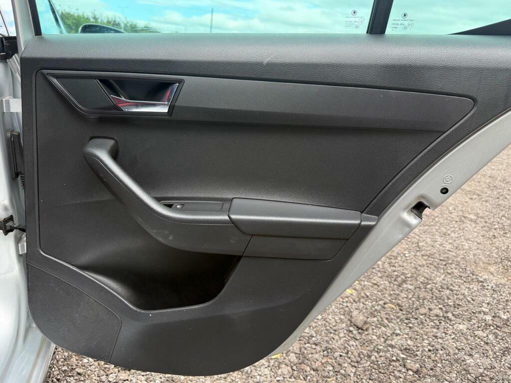 Skoda Fabia 1.0 Tsi Se 110Ps Ss Dsg 5-Dr Hatchback Grey #28