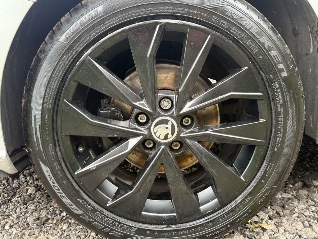 Skoda Fabia 1.0 Tsi Se 110Ps Ss Dsg 5-Dr Hatchback Grey #32