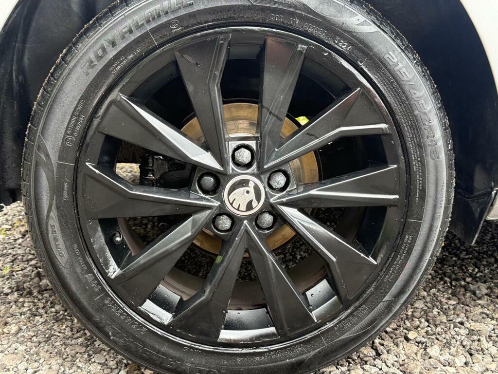 Skoda Fabia 1.0 Tsi Se 110Ps Ss Dsg 5-Dr Hatchback Grey #30