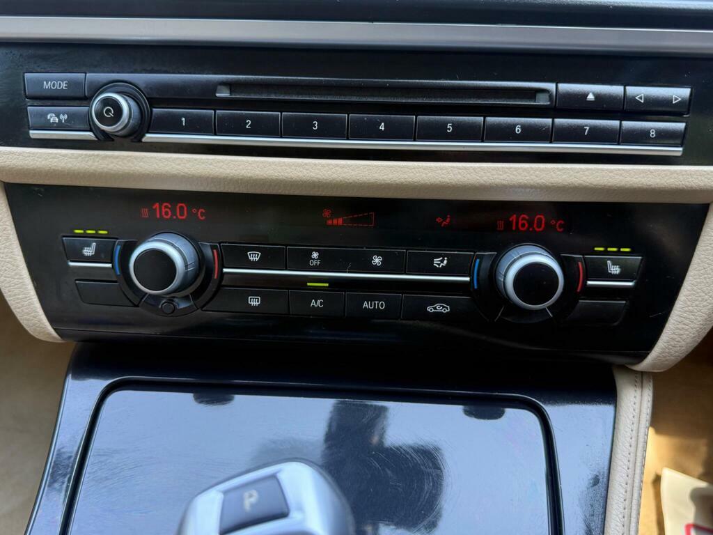 BMW 5 Series Estate 3.0 Grey #44
