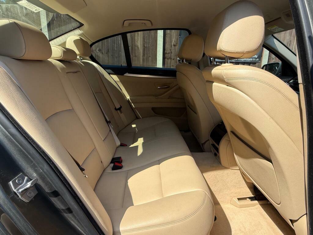 BMW 5 Series Estate 3.0 Grey #17
