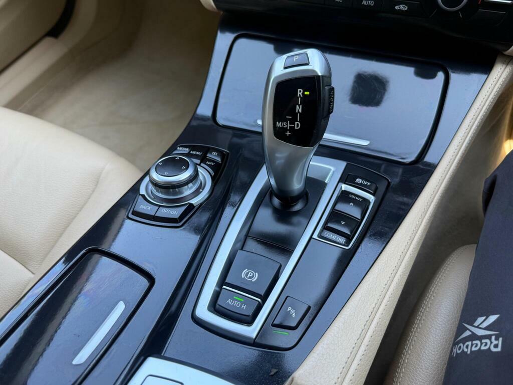 BMW 5 Series Estate 3.0 Grey #12
