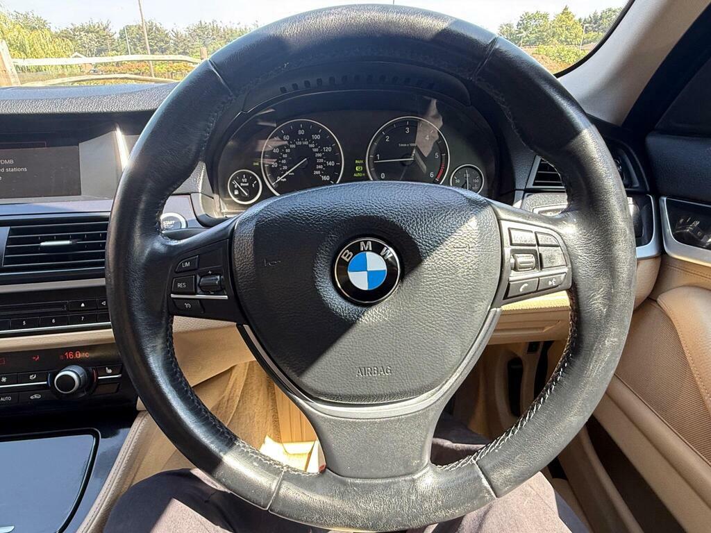 BMW 5 Series Estate 3.0 Grey #52