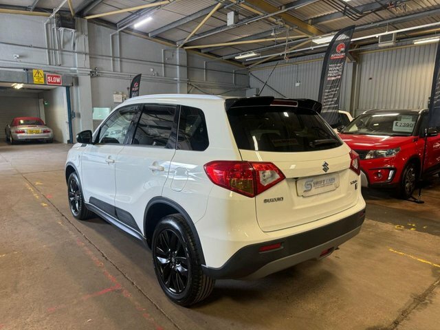 Suzuki Vitara Suv PL17CBY White #4