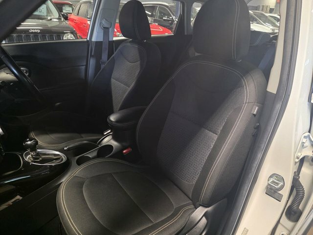 Kia Soul Soul Connect Crdi White #4