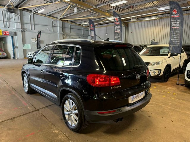 Volkswagen Tiguan Suv CE15OWK Black #5