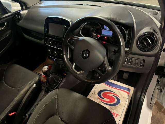 Renault Clio Dci Signature Nav Hatchback Grey #7