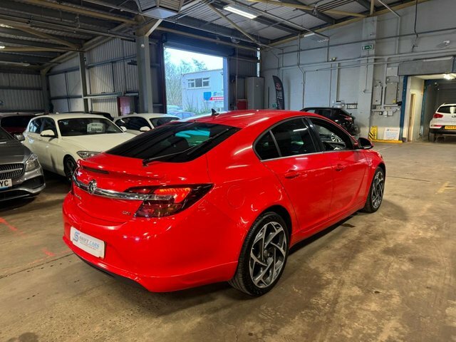 Vauxhall Insignia Hatchback Red #4
