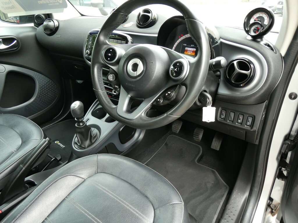 Smart Fortwo Coupe Silver #17