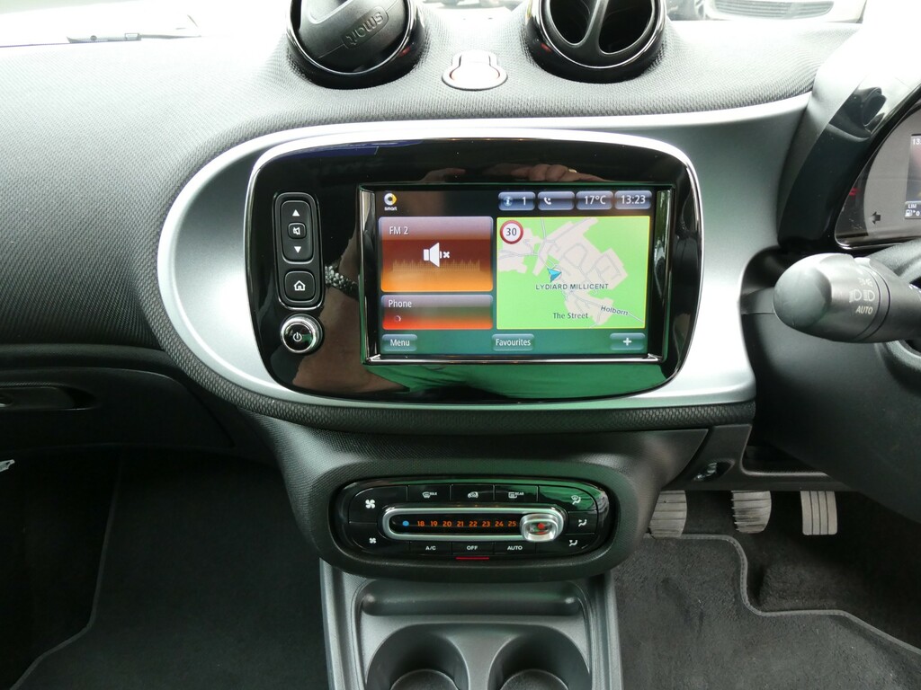 Smart Fortwo Coupe Silver #16