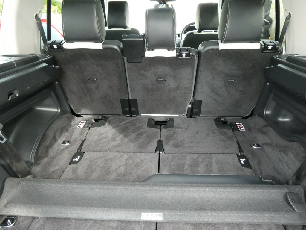 Land Rover Discovery Sdv6 Hse Luxury Black #14