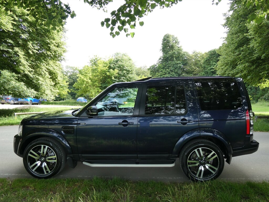 Land Rover Discovery Sdv6 Hse Luxury Black #4