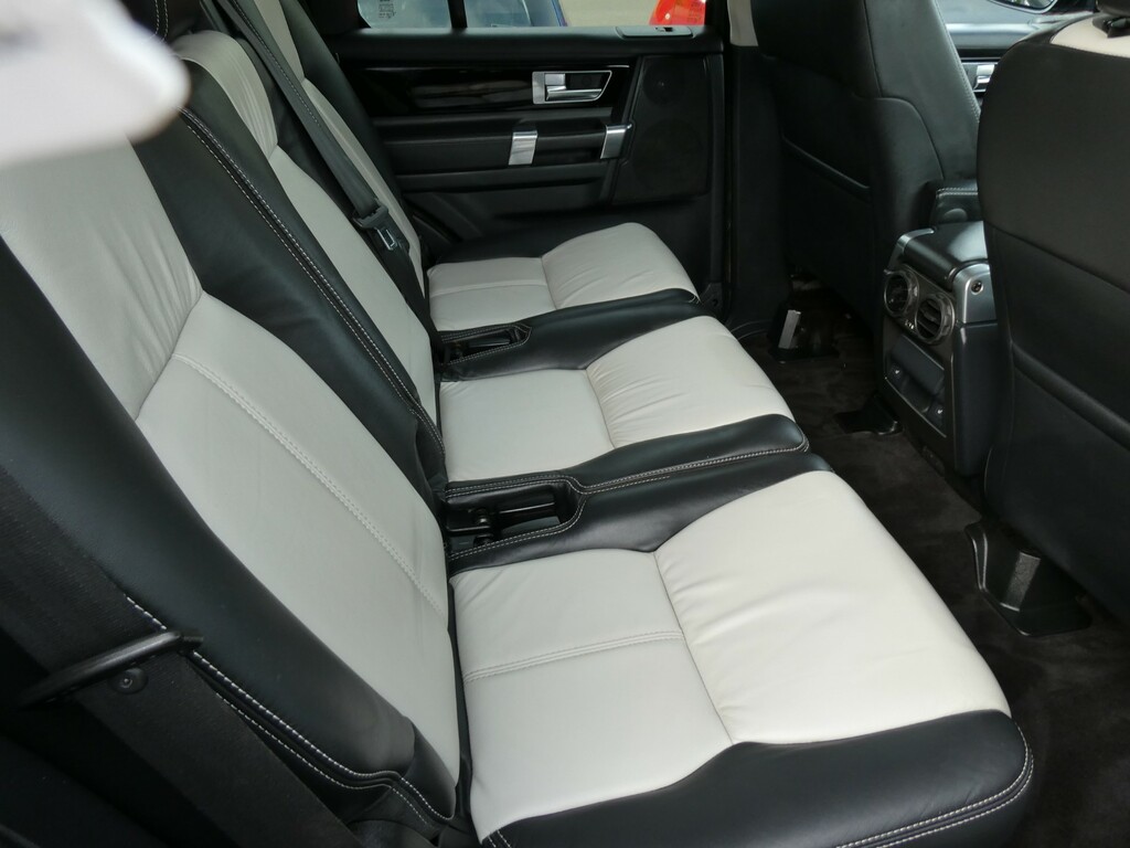 Land Rover Discovery Sdv6 Hse Luxury Black #12