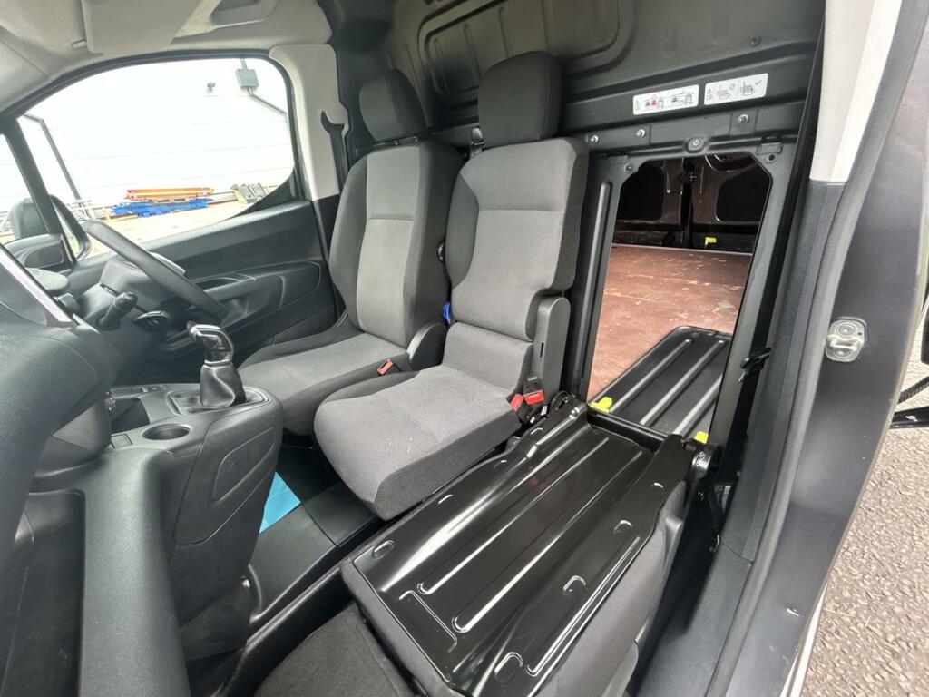 Peugeot Partner 1.5 Bluehdi 650 Professional Standard Panel Van White #36