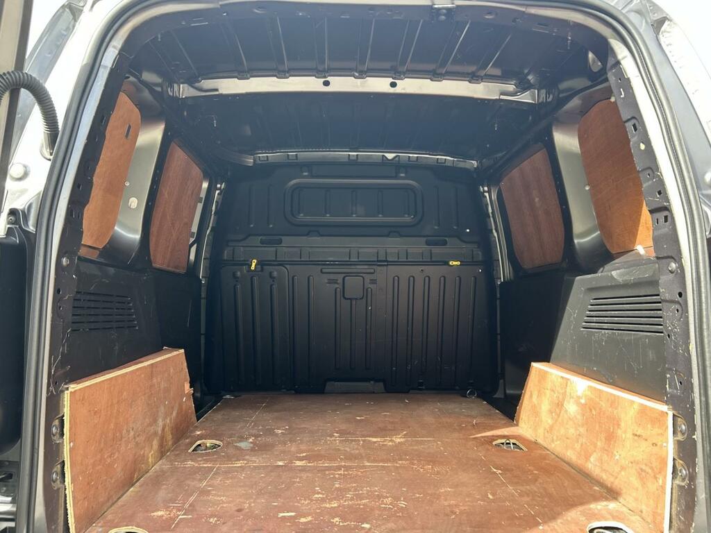 Peugeot Partner 1.5 Bluehdi 650 Professional Standard Panel Van White #35