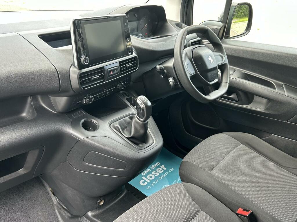 Peugeot Partner 1.5 Bluehdi 650 Professional Standard Panel Van White #27
