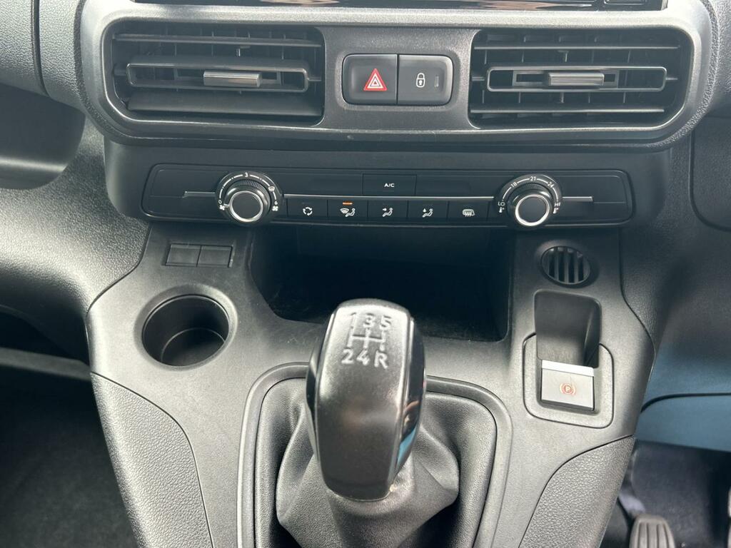 Peugeot Partner 1.5 Bluehdi 650 Professional Standard Panel Van White #19